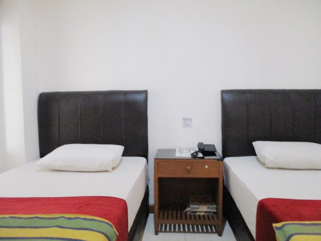 Hotel Maxim Kwitang Jakarta Exterior foto